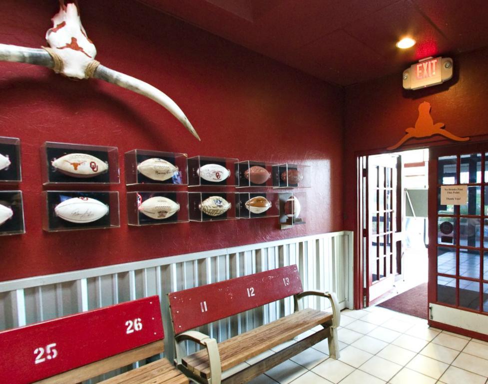 Sooner Legends Hotel Norman Exterior photo